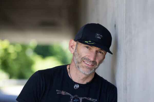 Georg mit Kappe Smiley von [getifo] PUR