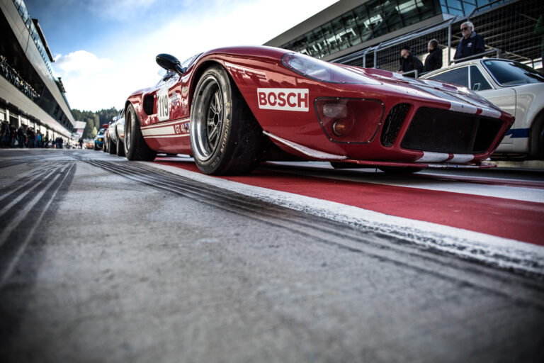 Bildserie shoppen: Veranstaltung am Red Bull Ring 2017, Start-Ziel-Perspektive GT40